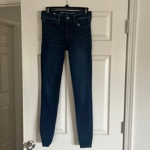 American Eagle size 4 long jegging. Great condition!!